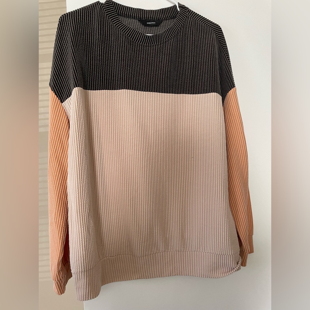Never worn long sleeve tricolor block shirt